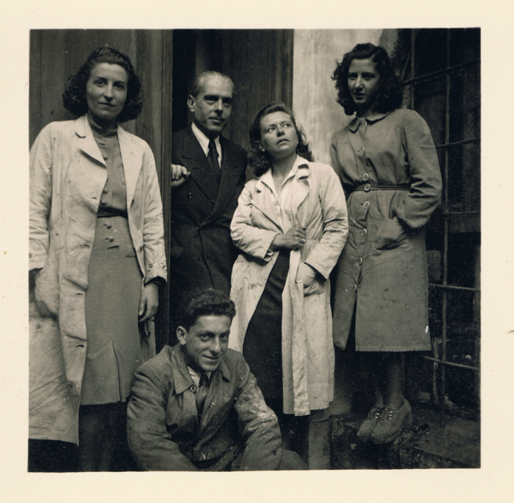 2. Alice (a destra) nello studio di Felice Casorati (credit Studio Psacaropulo)